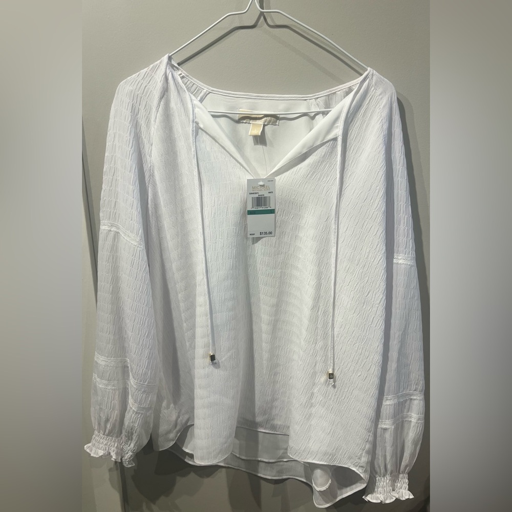 NWT Michael Kors Blouse, Perfect for Summer!